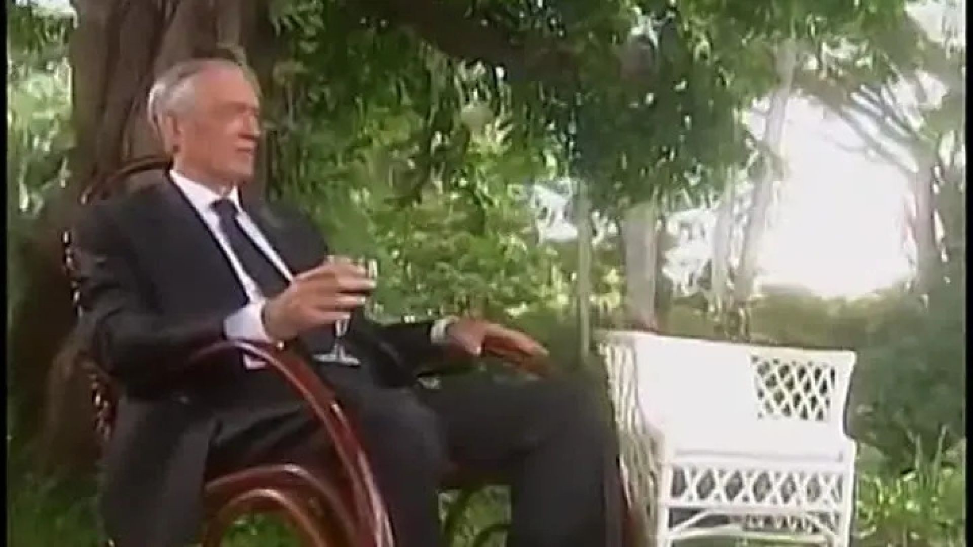 Mujer secreta - el fin [125]-360p España